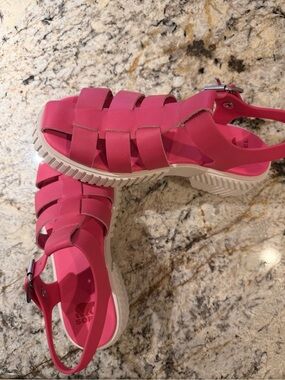 Sorel Pink Strappy Platform Sandals